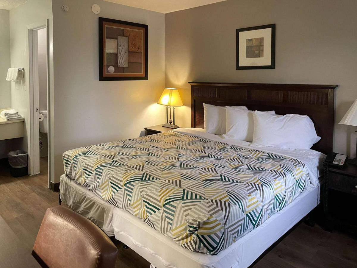 6 Va Hotel