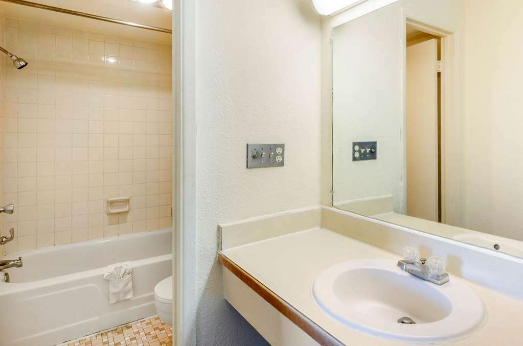 6 Va Hotel Wytheville